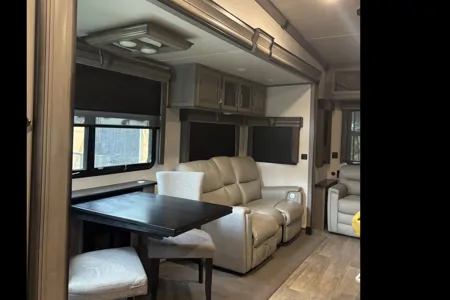 Lisa's Keystone Montana 3781RL Fifth Wheel