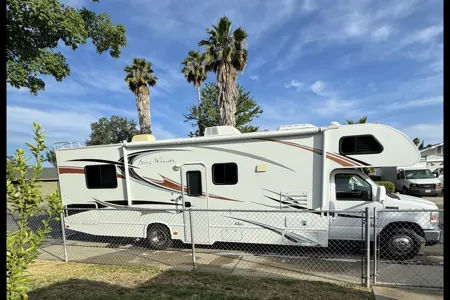 Ryker's Thor Motor Coach Four Winds 2013