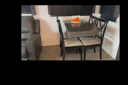 Brett's Keystone ST3570LFT23 Fifth Wheel