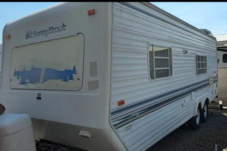 The hassel free Sunnybrook camper