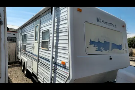The hassel free Sunnybrook camper