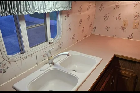 The hassel free Sunnybrook camper