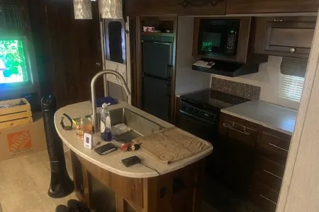 Alex's Heartland Mallard M33 Travel Trailer