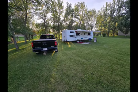Colin's Mckenzie 28SKS TT Travel Trailer