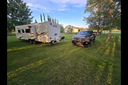 Colin's Mckenzie 28SKS TT Travel Trailer