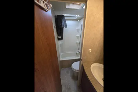 Colin's Mckenzie 28SKS TT Travel Trailer