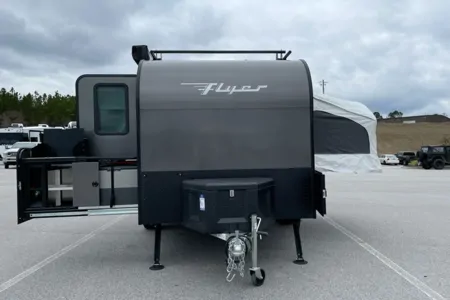 L'Aventure sans limites : inTech Flyer Explore 2023