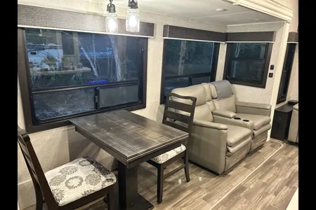 Ultimate luxury family camper !Jayco Eagle 321RSTS Fifth Wheel