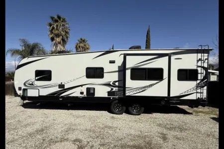 Raymond's Forest River Sandstorm 282SLR Toy Hauler