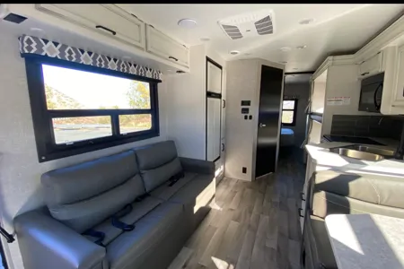 2022 Jayco Redhawk Sleeps 9 With Bunk Beds & Solar