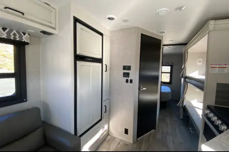2022 Jayco Redhawk Sleeps 9 With Bunk Beds & Solar