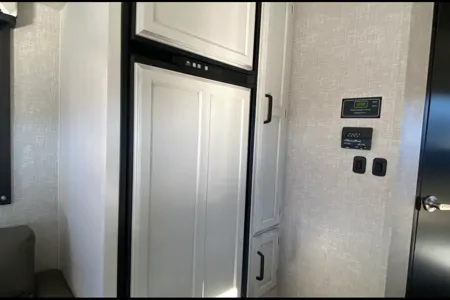 2022 Jayco Redhawk Sleeps 9 With Bunk Beds & Solar