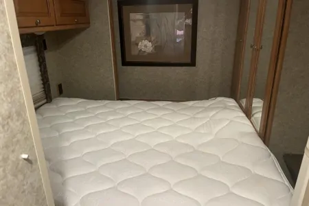 Ken's Winnebago 26p class A