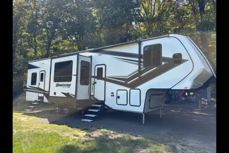 Grand Design Momentum Toy Hauler