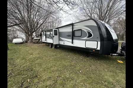 Isaac's Forest River vibes BHS 313 Travel Trailer