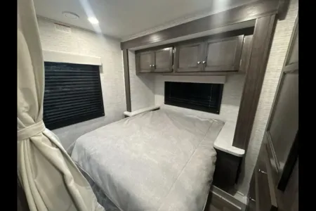 2025 Jayco Redhawk 22CF sleeps 6