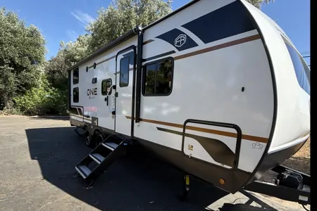 2026 Wildcat, Bunkhouse, Sleeps 8-10, Pet Friendly, (Delivery Only)