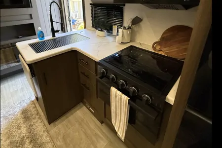 2026 Wildcat, Bunkhouse, Sleeps 8-10, Pet Friendly, (Delivery Only)