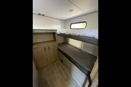 Delivery Forest River Alpha Wolf 29QB-L Travel Trailer