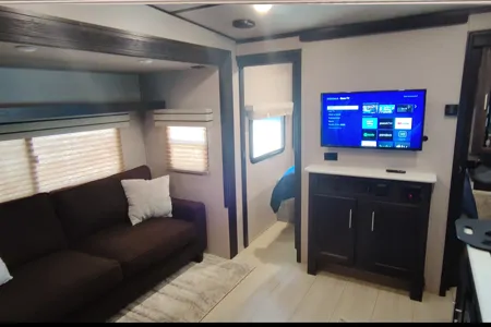 Patrick's Forest River Hyperlite XLR Toy Hauler