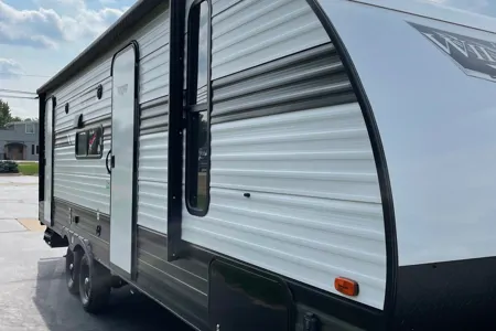 Forest River Wildwood 240bhxl Travel Trailer