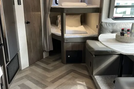 Forest River Wildwood 240bhxl Travel Trailer