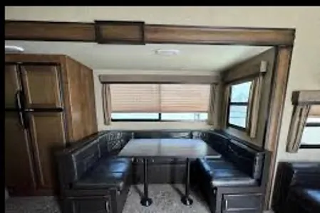Milan & Jen’s Grand Design Reflection 28BH Fifth Wheel