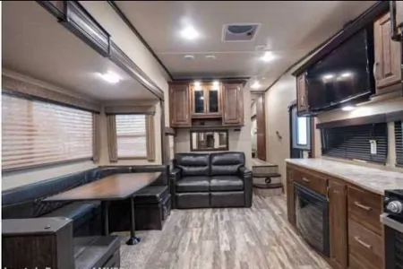 Milan & Jen’s Grand Design Reflection 28BH Fifth Wheel