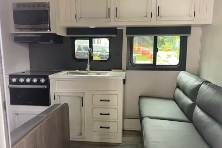 Brandon's Open Range 26BH Travel Trailer