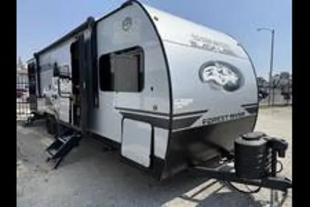 RVGo's Forest River Cherokee Grey Wolf Black Label Travel Trailer