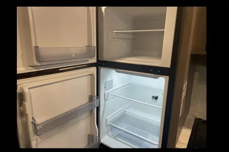 Happy Camper's Jayco Jayflight SLX  Travel Trailer