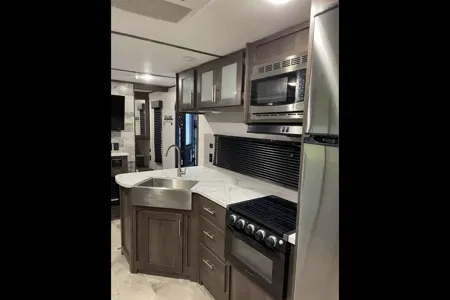 2021 Coleman Lantern 263BH Travel - WiFi Included