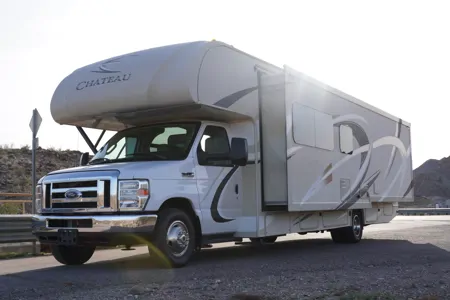 Thor Motor Coach Chateau