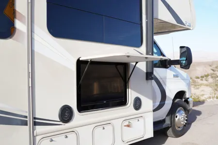 Thor Motor Coach Chateau