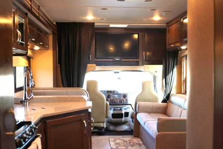 Thor Motor Coach Chateau