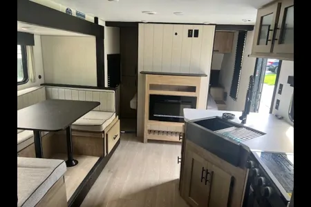 Family Fun Cozy Camper