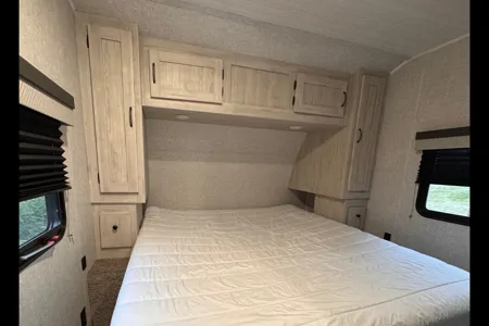 Forest River Della Terra 26