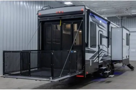 Custom Keystone 413 Raptor Fifth Wheel