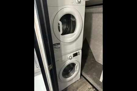 Andy's Crossroads 4001LK Fifth Wheel