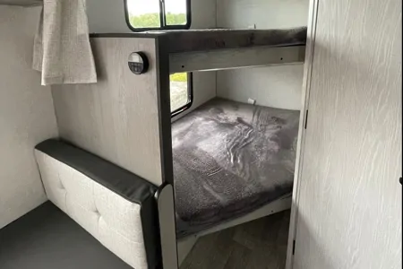 Matt & Sam’s Ibex 19BHEO Travel Trailer