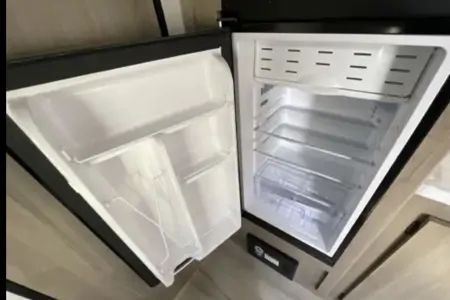 Alex's Coleman 17R Travel Trailer