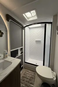 2026 Salem, Bunkhouse, Sleeps 8, $500 Deposit, Bed Linens included