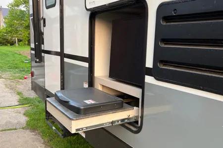 Peter's Coachman Apex 290BHS Travel Trailer