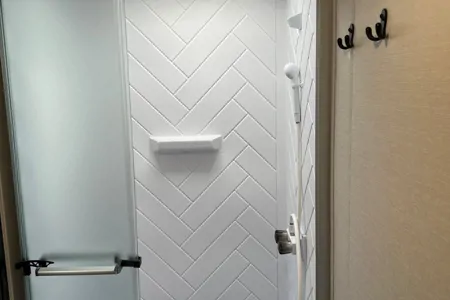 Peter's Coachman Apex 290BHS Travel Trailer