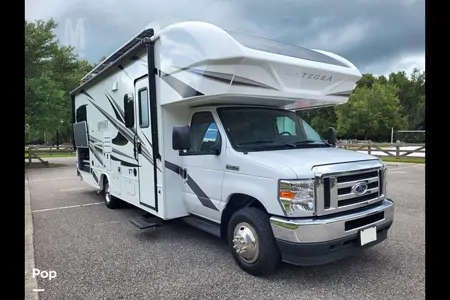 Chris's Entegra Coach Entegra 25R Class C