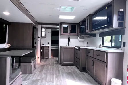 Golden Horse Adventure-2024 Transcent Explor 265BH