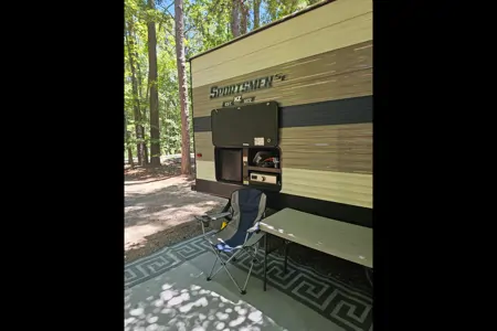 The Sportsman Bunk House