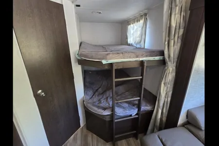 Rv Rentals Way of Life's Forest River Salem Cruise Lite (CCL1)