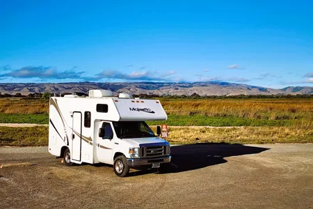 Meet “Wander” – Easy, Clean, Renovated 19' RV for New Travelers