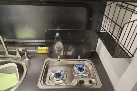 Meet “Wander” – Easy, Clean, Renovated 19' RV for New Travelers